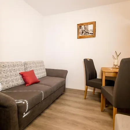 Haus Landmann Апартаменты *