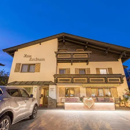 Haus Landmann アパート